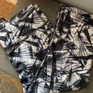 Danskin Now workout capris